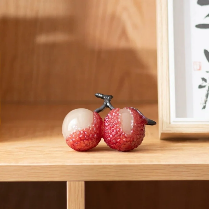 

Resin Color Changing Litchi Tea Pet Tea Accessories Household Office Fruits Decoration Play Toy