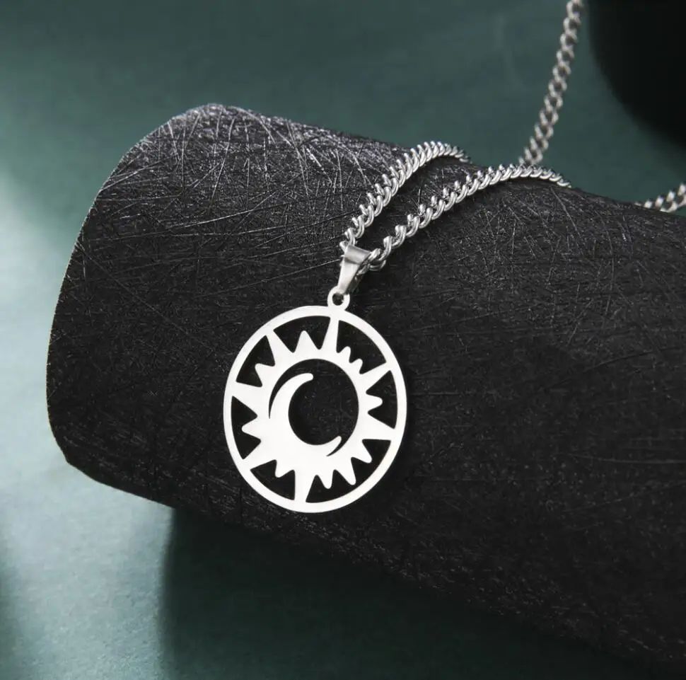 1PC New Stainless Steel Sun And Moon Necklace For Women Fashionable Exquisite Summer Must-Have Party For Friend Jewelry F1140