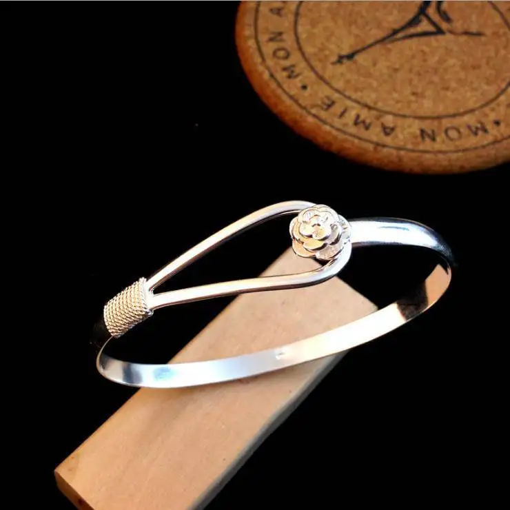 Hot New Silver Color Bracelets for Women Fine Elegant Flower Bangle Adjustable Jewelry Fashion Party Gifts Girl Student