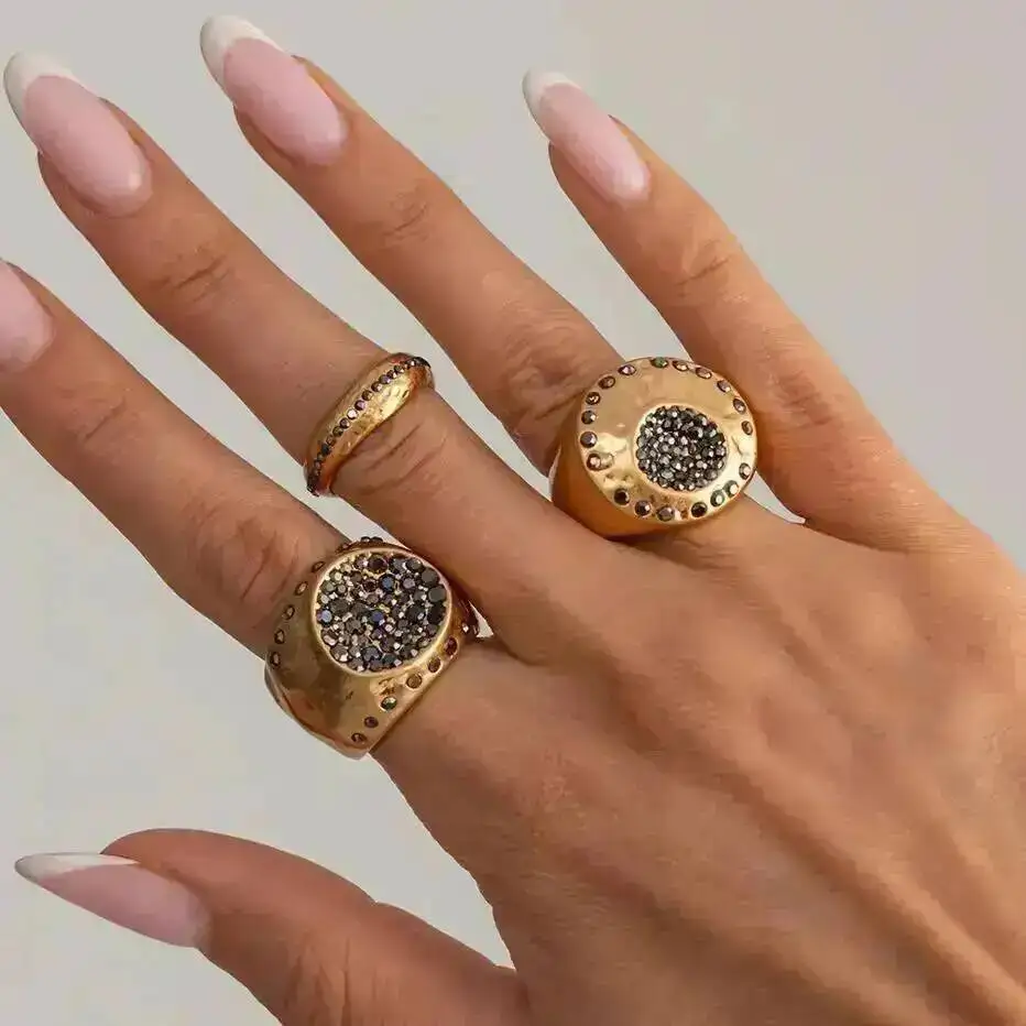 

KunJoe 3 Pcs/Set Inlaid Shine Acrylic Rhinestone Rings for Women Vintage Gold Color Metal Ring 2026 Fashion New Luxury Jewelry