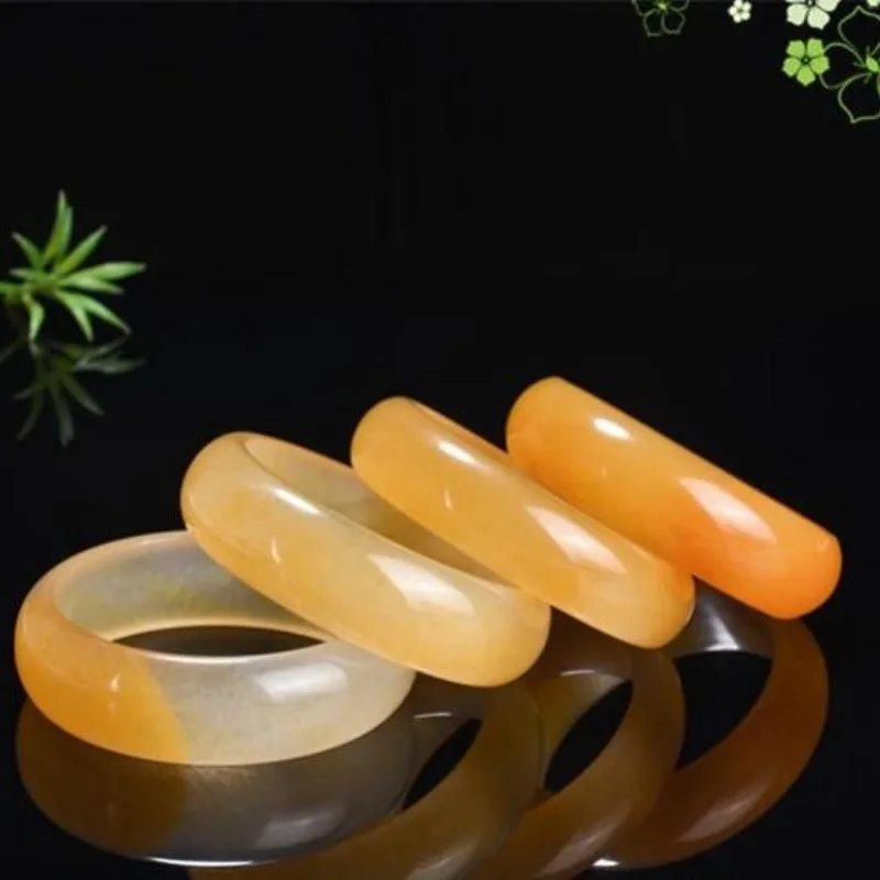 

New Natural High-ice Yellow Flat Bar Bracelet, Elegant and Fashionable