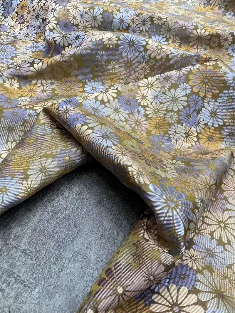 Chinese Intangible Cultural Heritage New Song Brocade Little Daisy Silk Jacquard Brocade Fabric High-end Luxury 100% Silk Fabric