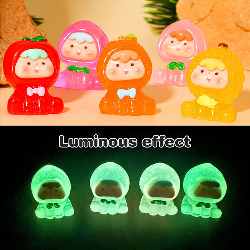 1PCS Mini Luminous Statue Fruit Cubs Ornaments Resin Fruits Strawberry Orange Peach Micro Landscape Car Desktop Decoration