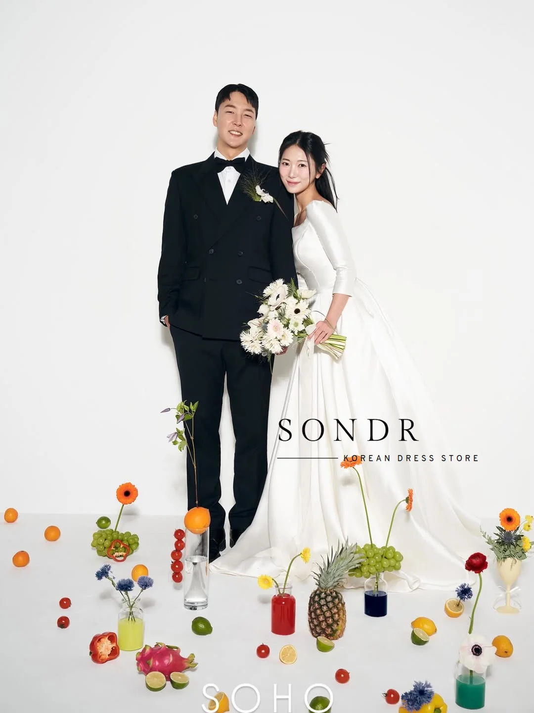 ชุดแต่งงานผ้าซาตินคอเหลี่ยมแบบสั่งตัดของ Sondr สำหรับถ่ายภาพสไตล์เกาหลี ชุดราตรีงานเลี้ยงยาวลากพื้น ชุดเจ้าสาว