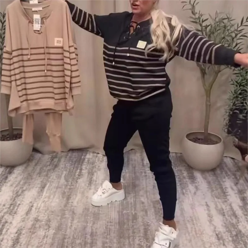 

2025 весенне-осенний новый повседневный женский костюм для поездок на работу, модный полосатый свободный топ с длинными рукавами, узкие брюки, удобный спортивный костюм