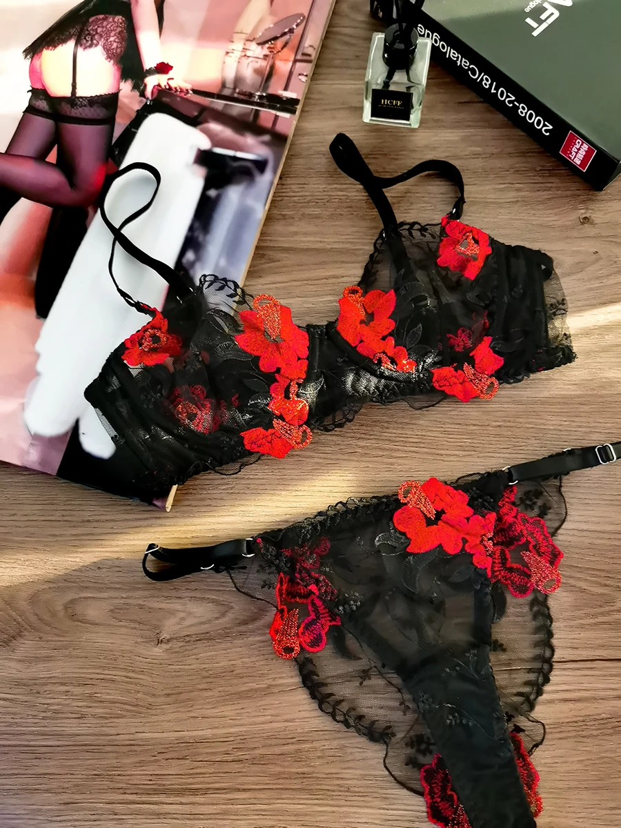 

Sexy ultra-thin embroidered lingerie underwear set female thong private room temptation flirting bra women push up bralette