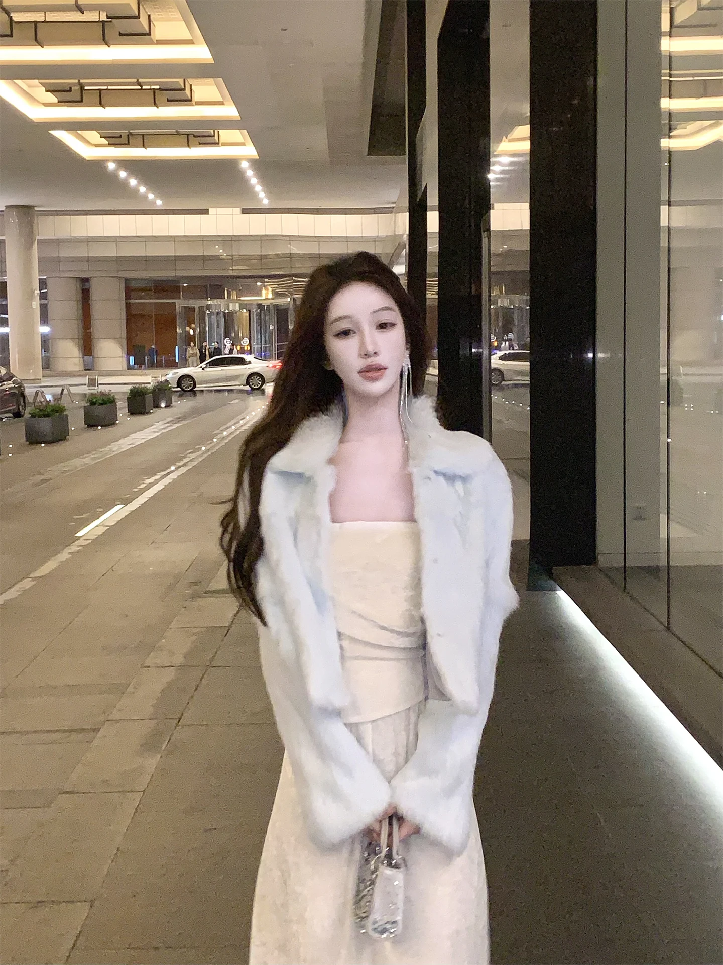 

Женская приталенная шуба из кроличьего меха Amor с длинными рукавами, белая, синяя, цвета хаки, мягкая кроличья шуба