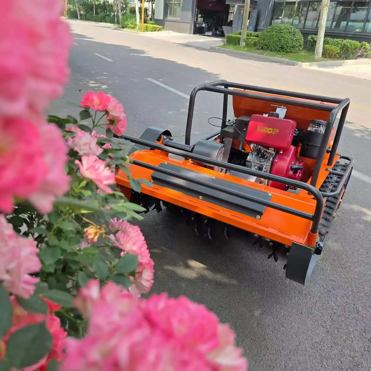 

Flail Diesel Mower — Forestry-Specific, Remote-Controlled, Industrial-Grade All-Terrain Mower (Suitable for Slopes, Mountainous