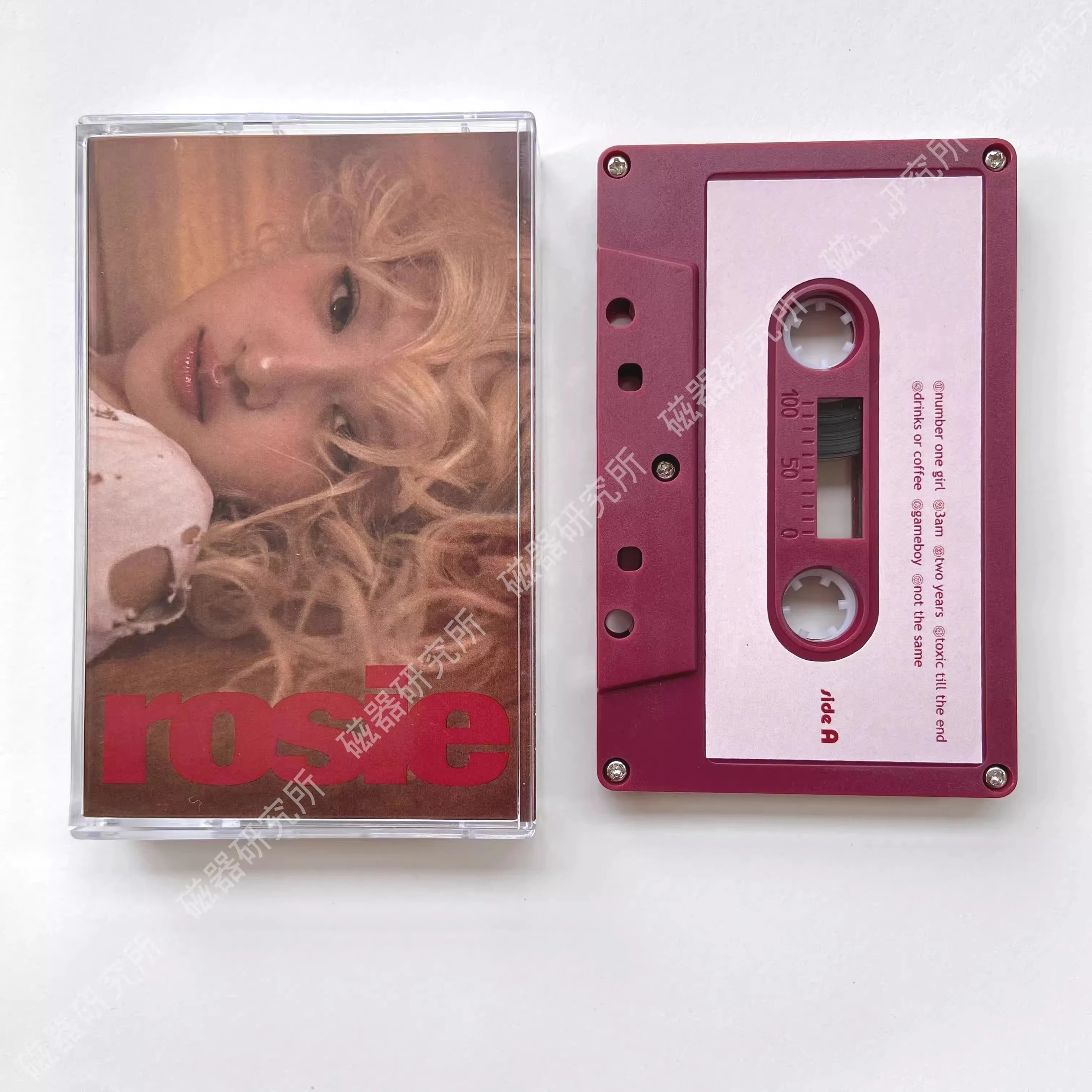 K-pop Girl Idol Groups APT Music Tape Rosie Album Vampirehollie Cassette Cosplay Walkman Recorder Car Soundtracks Box Collection