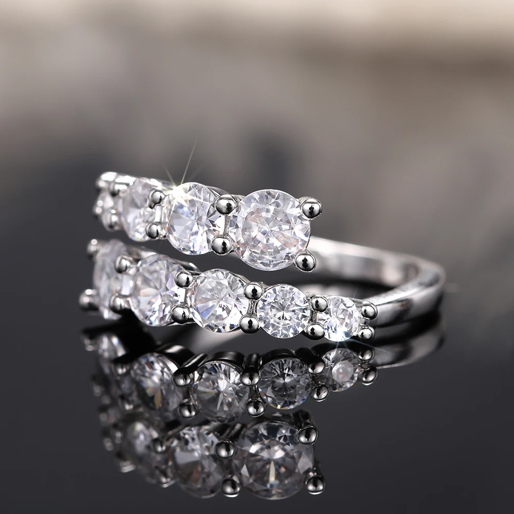 Huitan Funkelnder Öffnungsring für Damen mit eingelegtem, hellem CZ, modisch, vielseitig, für den Alltag, Hochzeit, luxuriöse Accessoires, ausgefallener Partyschmuck