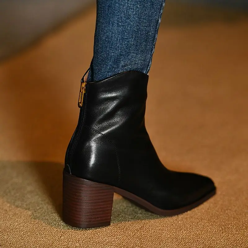 

Женские ботильоны из натуральной кожи, на толстом каблуке