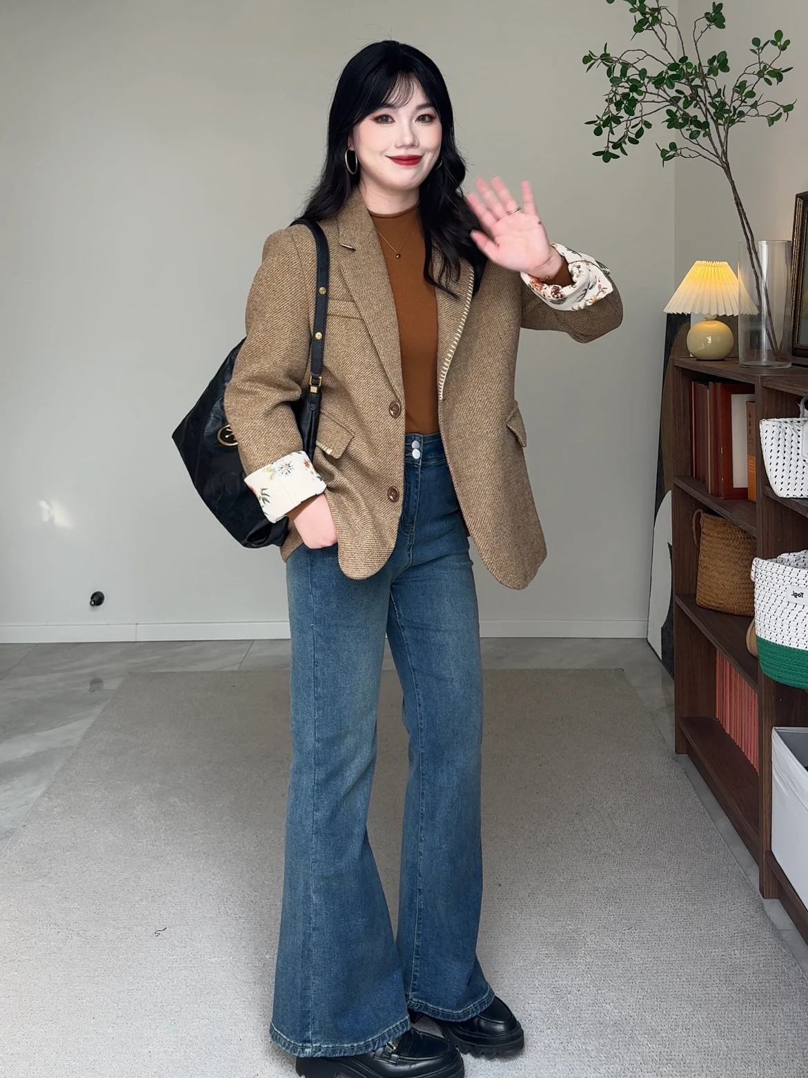 

Джинсы женские с высокой талией, расклешенные, прямые, из денима, скрывающие живот, стройнящие, с высокой талией, из хлопка, эластичные, для осеннего сезона