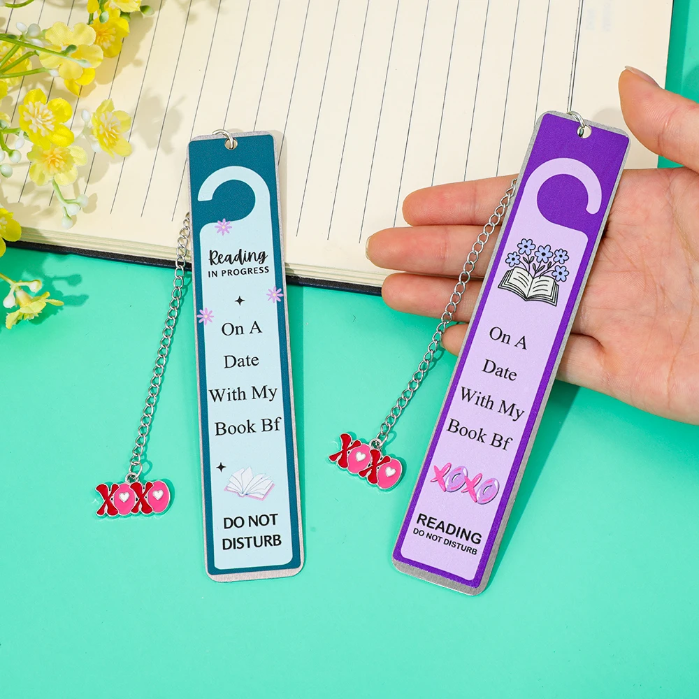 لطيف الوردي BF المرجعية XOXO القلب قلادة رومانسية حامل الصفحة المعدنية Bookish هدية لها عيد الحب قراءة الكتب Accessori #6