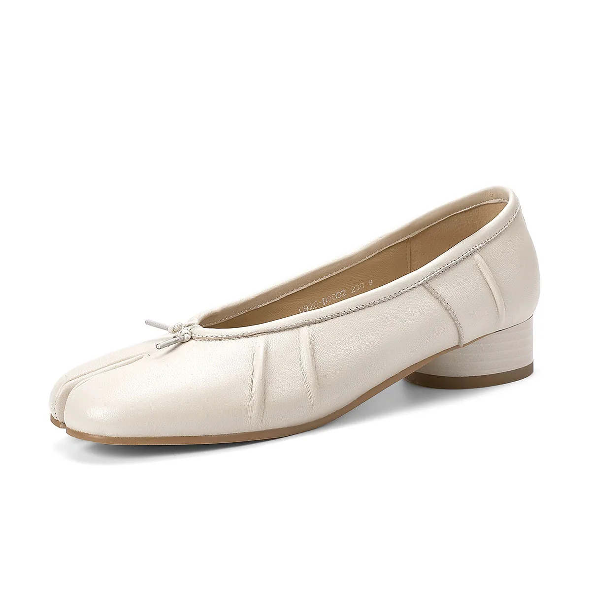 beige sheepskin split-toed single shoes~ square head, shallow mouth folds, one pedal, middle heel commuter shoes for women