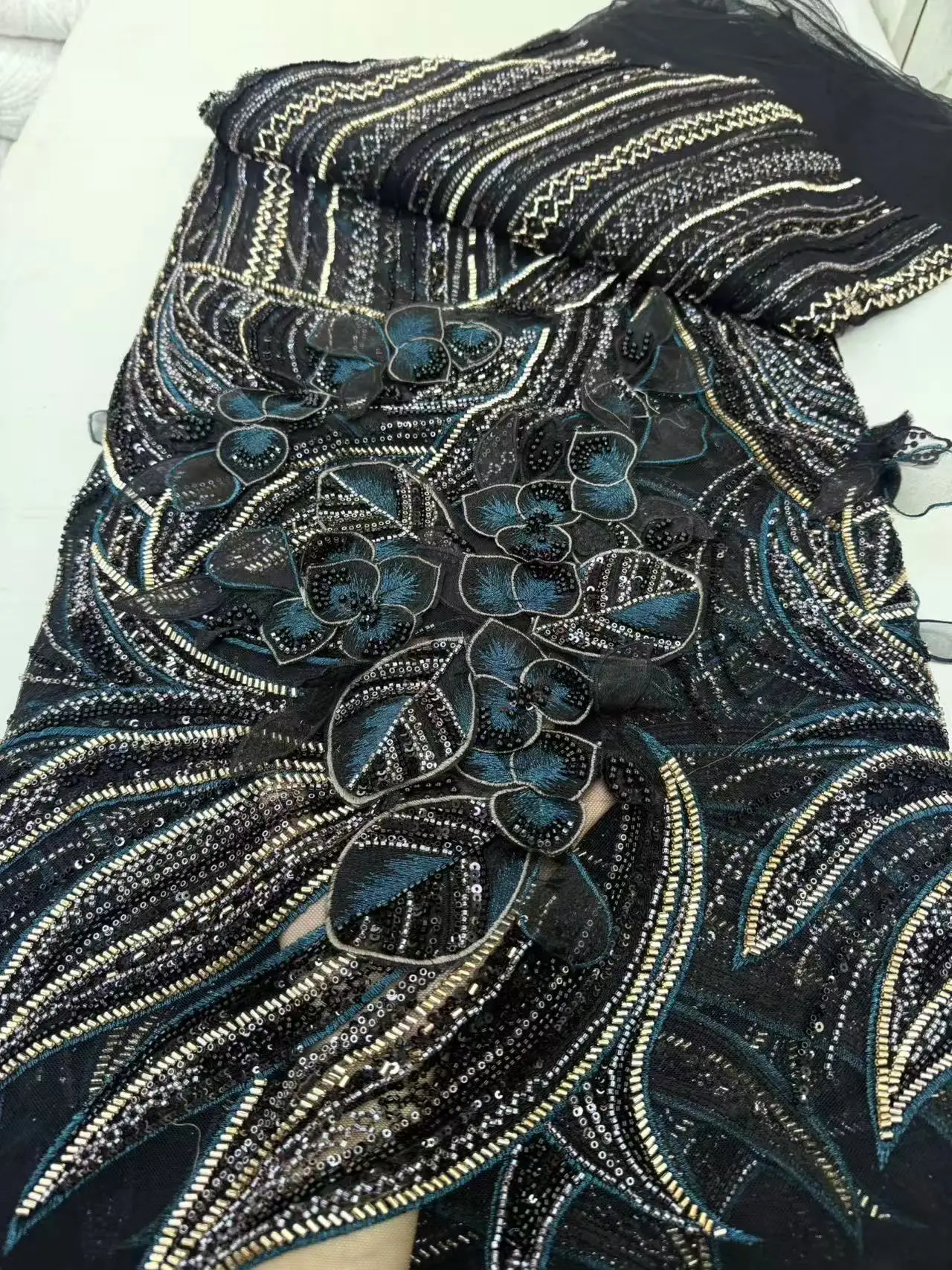 

Newest African 3D Feather Mesh Lace Fabric 2026 French Nigerian Handmade Beaded Sequin Lace Fabric for Ladies Party Dress