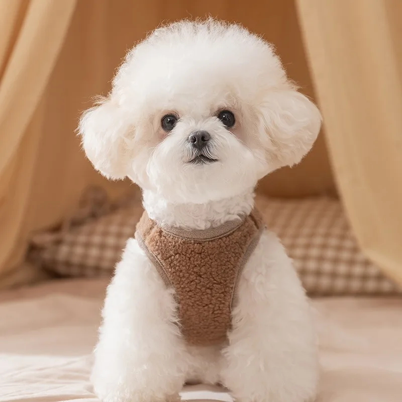 三匹の小さなクマ刺繍入りベスト 2025年新作 犬服 テディ 暖かい