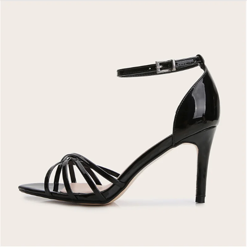 2023 nuovi arrivi Sandalias scarpe con punta tonda cinturino con fibbia alla moda Sexy tacchi sottili décolleté da 8.5CM Chaussure oro nero fatto a