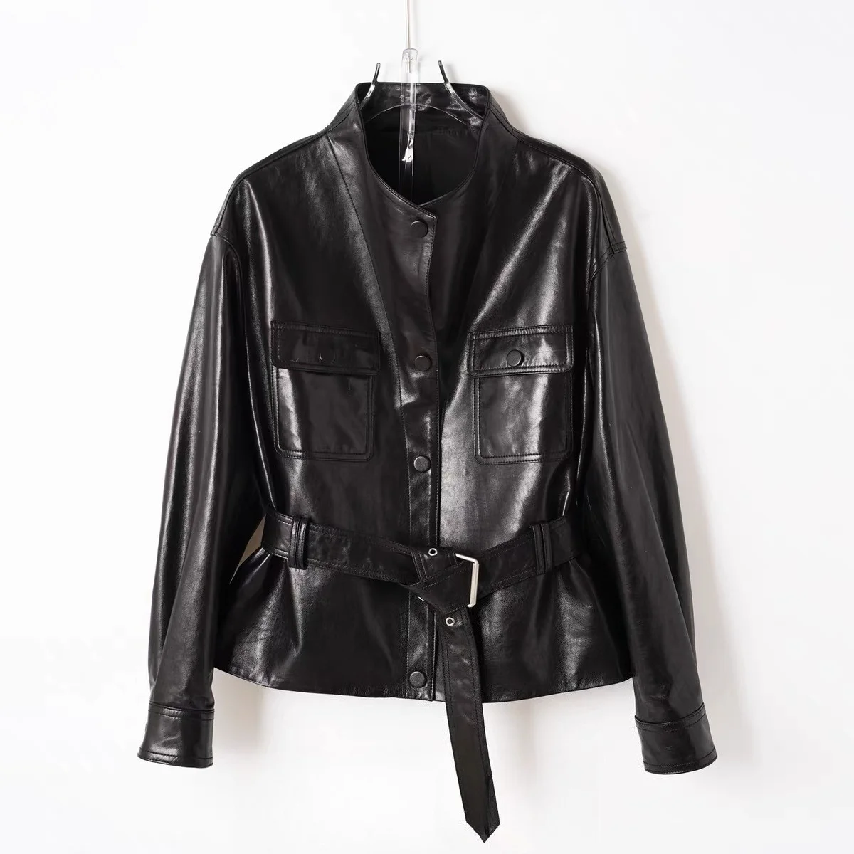 Giacca in Pelle Elegante da Donna 2026, Vestibilità Slim, Maniche a Pipistrello, Cappotto Corto con Cintura Regolabile, Nero