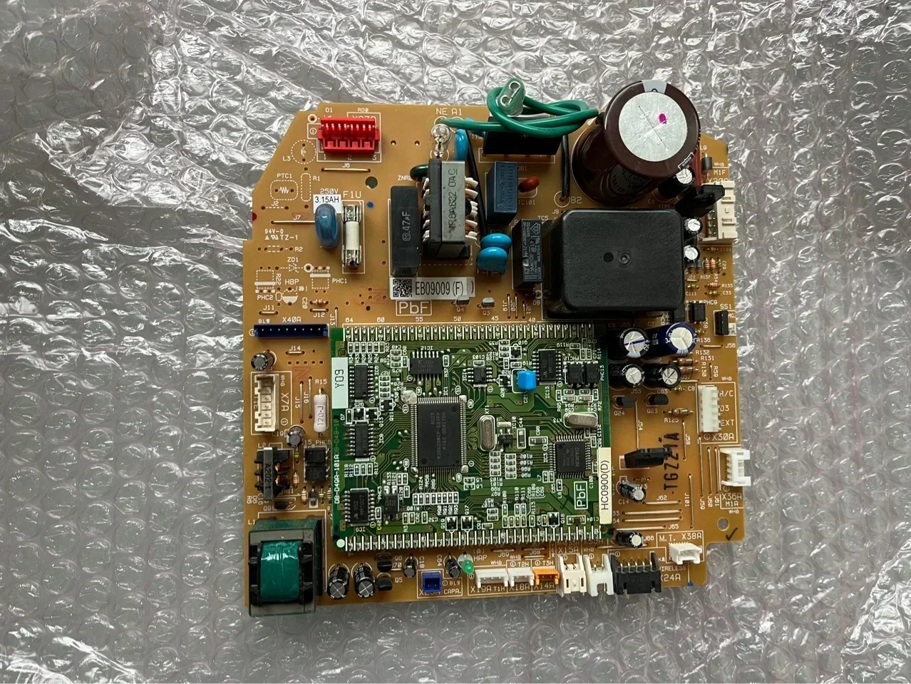 Suitable for Daikin air conditioner main control board EB09009 computer board FXAQ50PVE