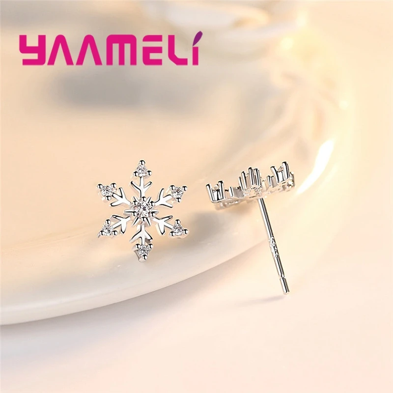 น่ารักหินหิมะดอกไม้รูปต่างหูเม็ดกลม925เงินสเตอร์ลิงเพชรสังเคราะห์สำหรับผู้หญิงคริสต์มาสของขวัญ