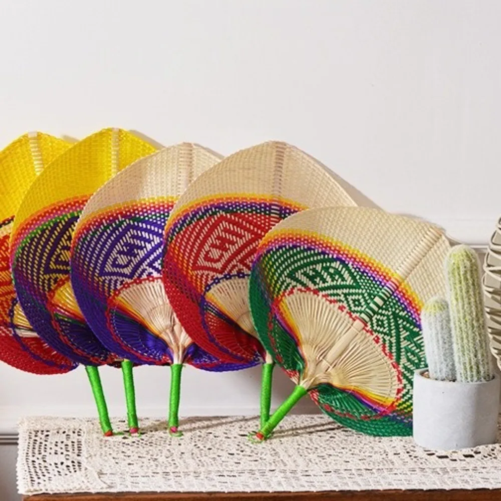 

Weave Crafts Chinese Style Hand-woven Fan Bamboo Exquisite Heart Shaped Fan Handmade Palm Leaf Fan Outdoor Activities