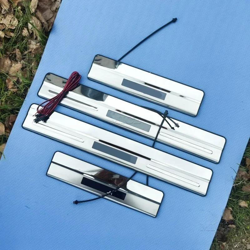 

Car Styling High Quality LED Stainless Steel Mirror Car Door Cover Outside Door Sill PlateFor Volvo XC60 2008 - 2015 2016 2017