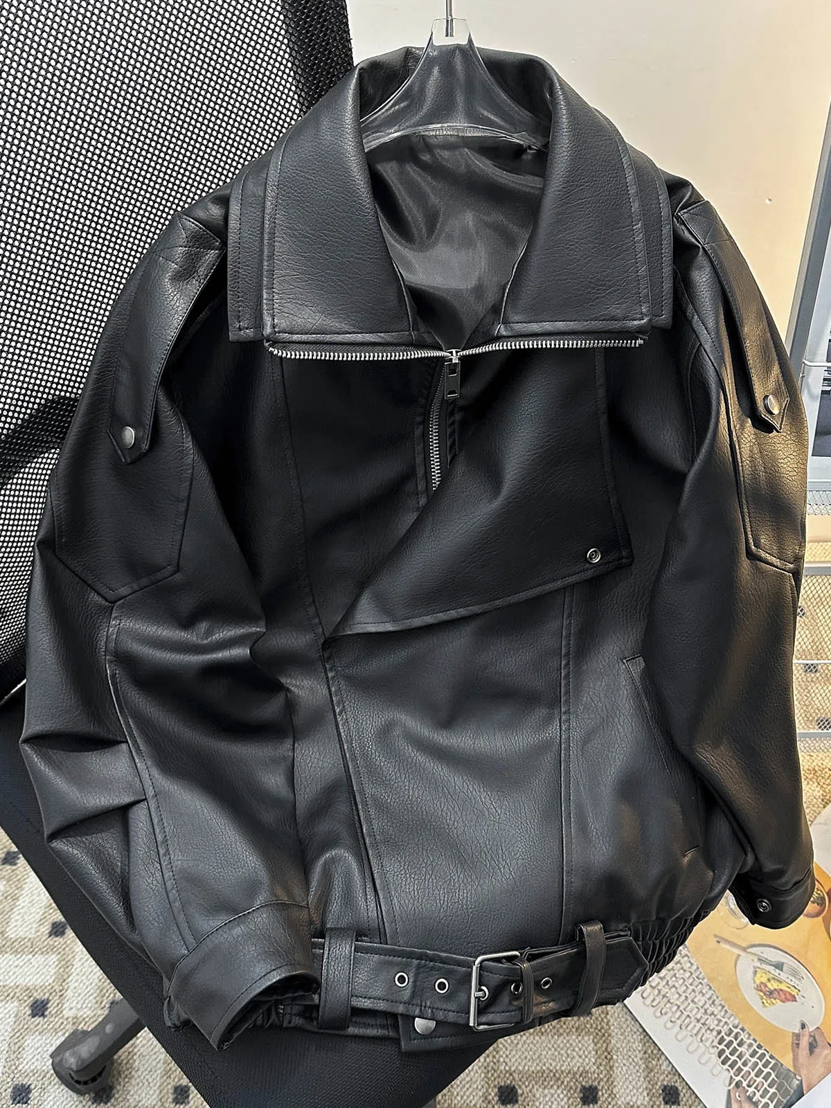 سترة نسائية من جلد البولي يوريثان على الطراز القوطي الأسود معطف عتيق للدراجات النارية سترة موستانج ملابس خارجية ملابس خارجية 2000s ملابس إيمو لخريف 2025