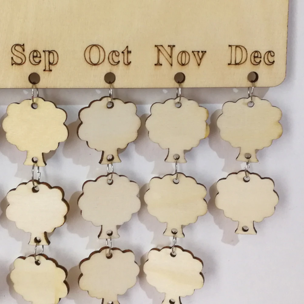 

1X Plaque 1X Rope 50X Tree Shape Accessories Wooden Hanging Calendar Family Friends Birthday Reminder Board Home Decoration