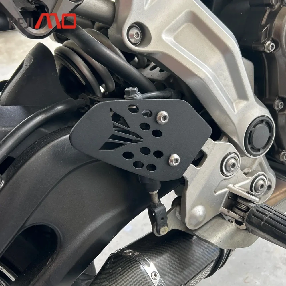 

For YAMAHA FZ07 MT07 MT-07 MT 07 2014-2021 2022 2023 2024 Motorcycle Accessories Pedal Guard Rear Heel Plate Decorative XSR700