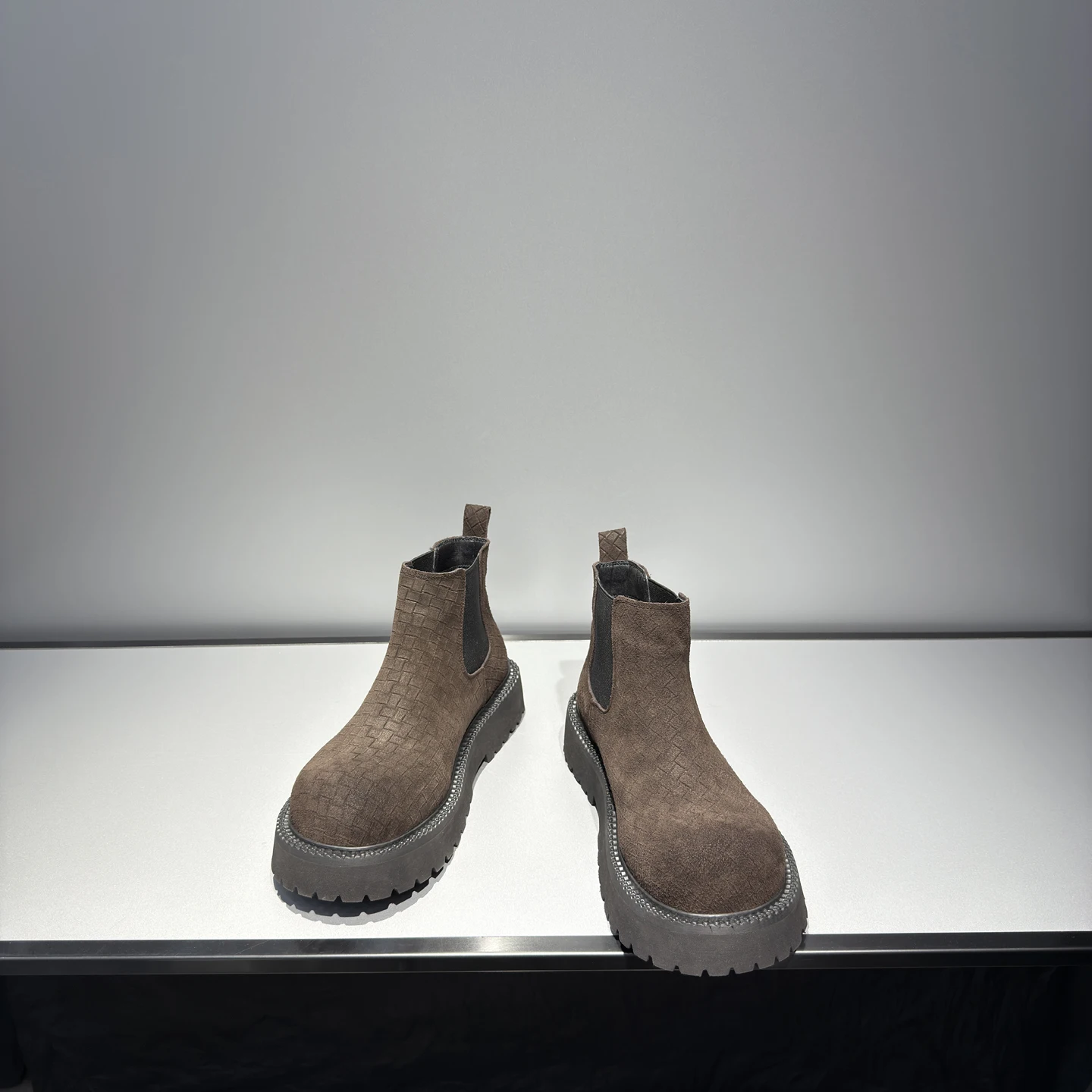 

Осенне-зимние повседневные ботинки челси с высоким верхом на резиновой подошве для мужчин, увеличивающие рост, из искусственной замши и коровьей кожи, модные