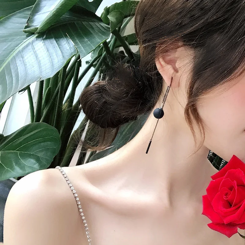New Korean Temperament Black Matte Ball Pendant Earrings for Women Long Tassel Ear Line Hanging Earring Girls Party Jewelry Gift