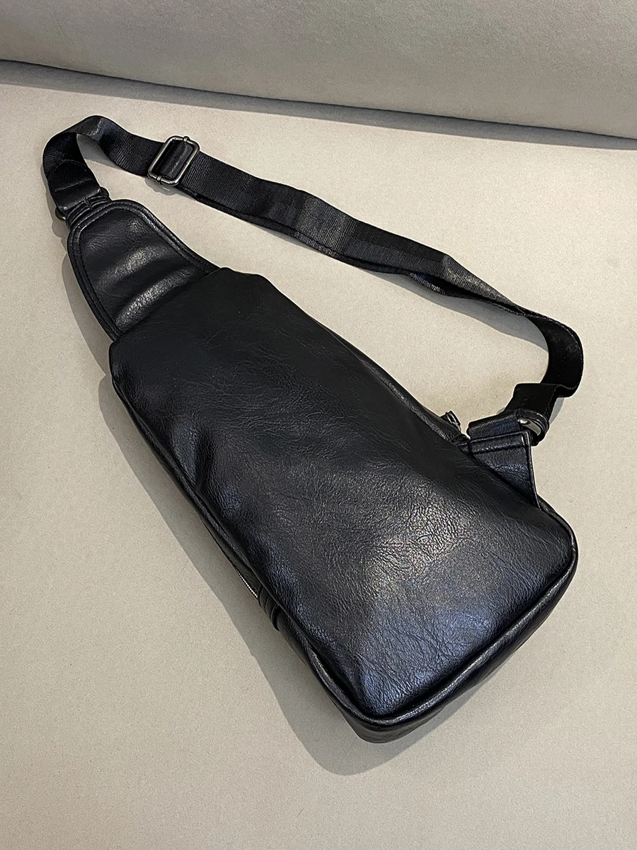 Men's Large Capacity Leather Chest Bag - alternate angle