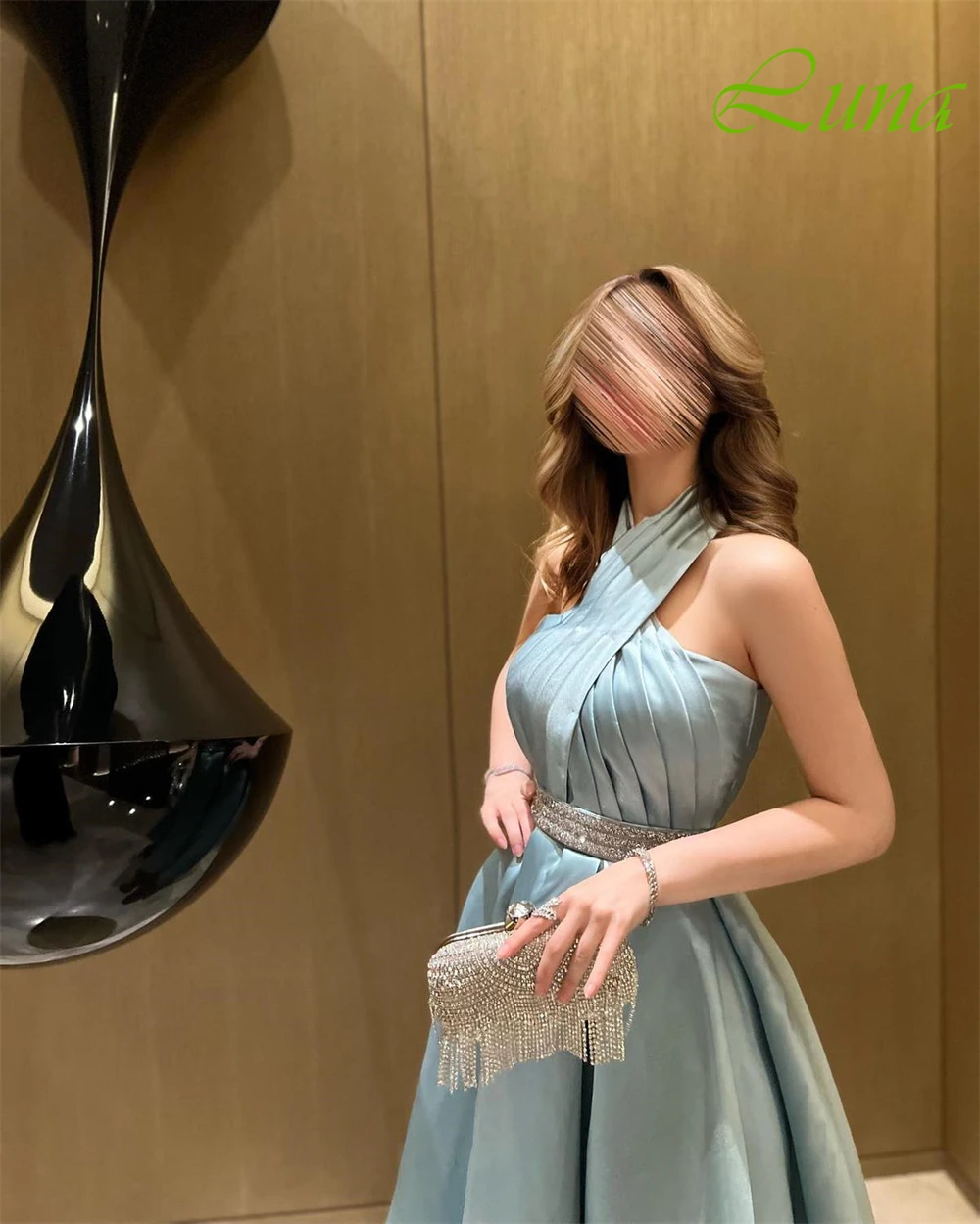 Personalizado clássico halter sem mangas vestido de noite de alta qualidade cetim vestidos de baile delicado a linha cristal cinto vestidos de festa