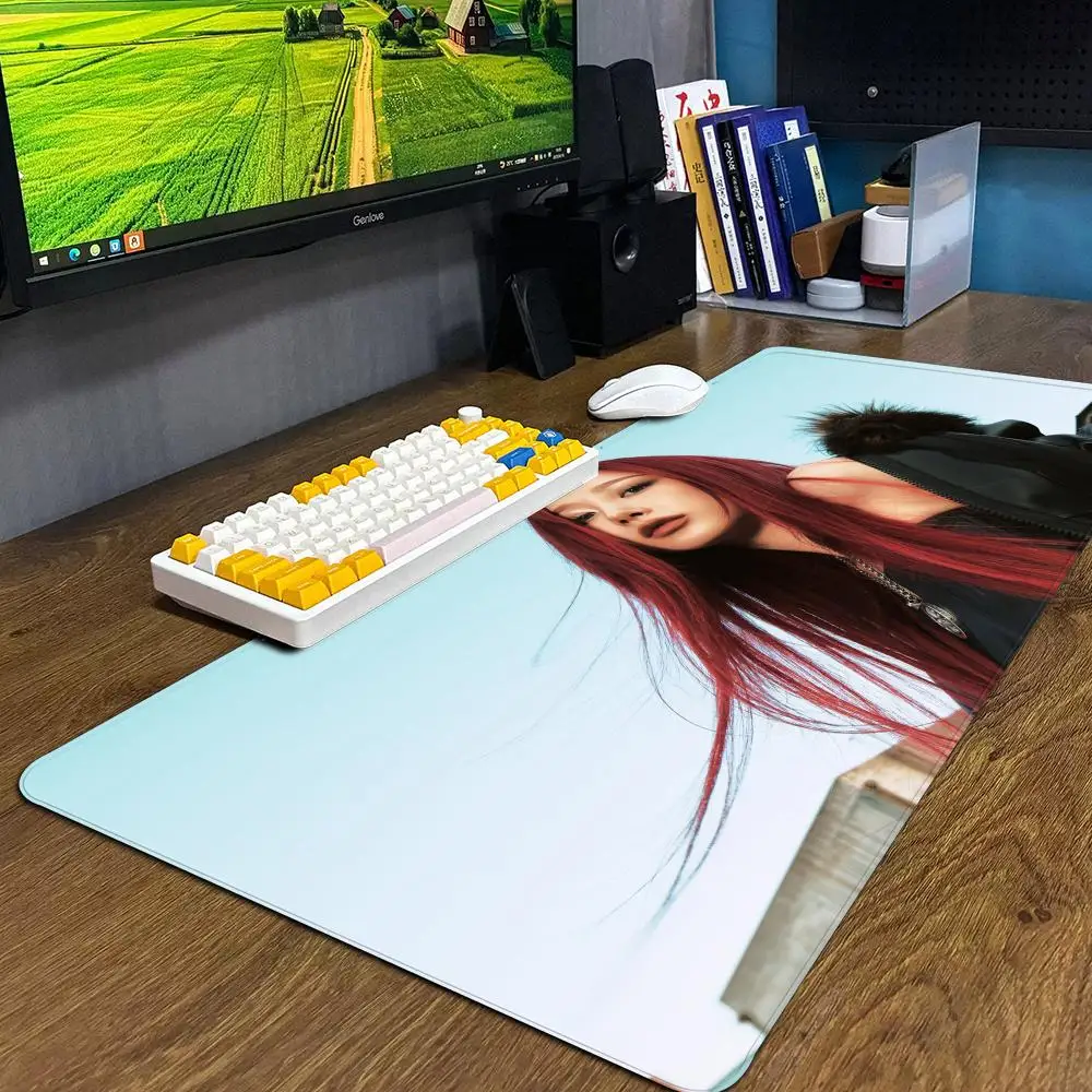 Kpop giselle mouse pad xxl acessórios de computador teclado grande almofada de mesa para laptop o novo produto gamer gaming