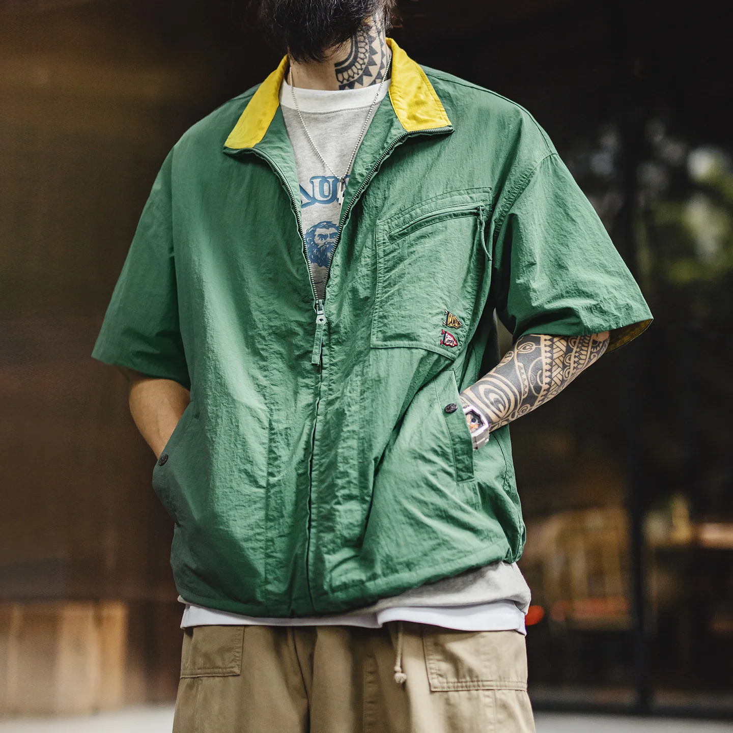 Maden Men's American Workwear Mountain Style Lightweight Embroidered Stand Collar Multi Pocket Thin Short Sleeve Casual Shirts