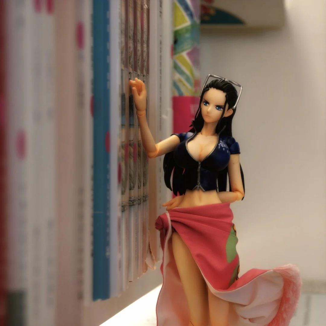 one piece Nico Robin SHF Anime NEW Handmade  Nico Robin skirt Lower group placement Built In Iron Wire Is Suitable for 1/12 Toys