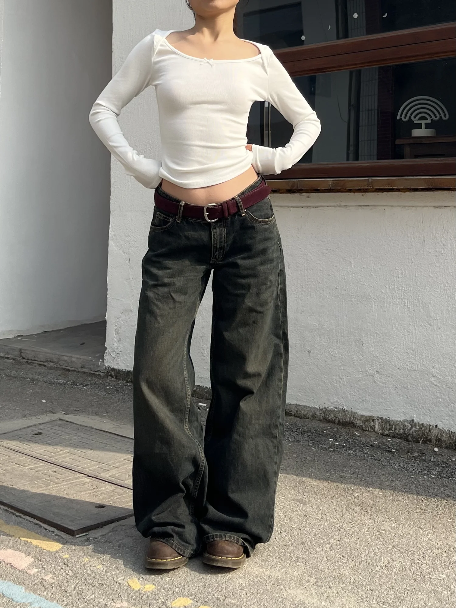 

Cool Black Wide Leg Low Waist Denim Jeans Women's Spring 2026 Street Style Loose Fit Ladies Cotton Zipper Closure Jeans