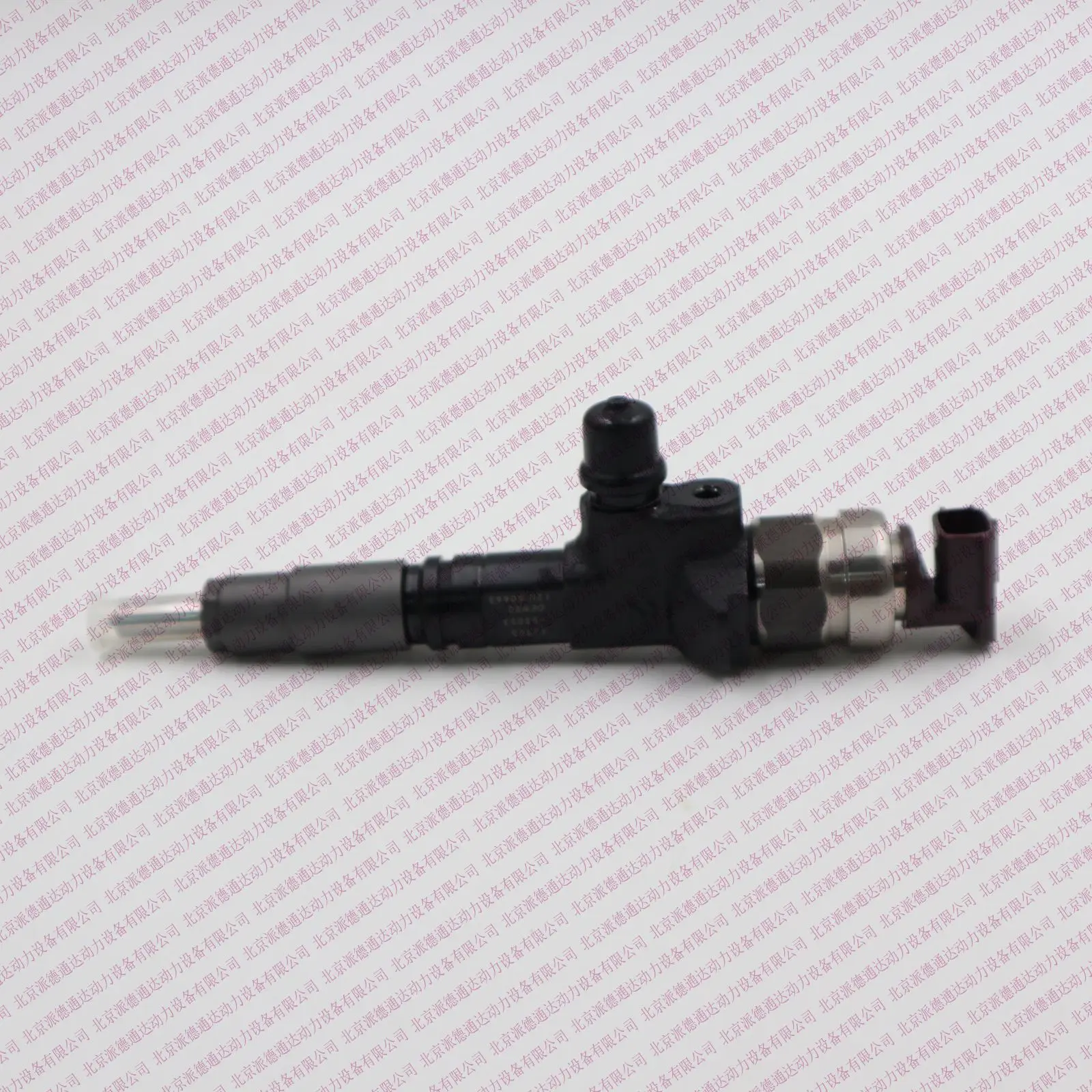 Brand New High-quality DENSO 295050-1330 1J705-53053 Injector