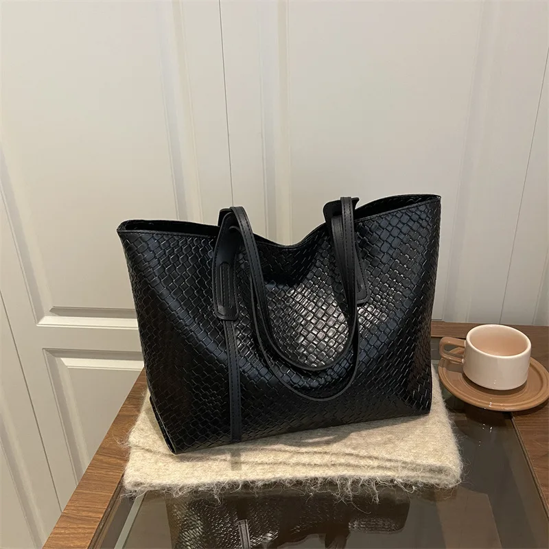 Gewebte Textur-Tragetasche, große Kapazität, weiche Lederhandtasche, elegante Alltagstasche, Pendler-Tasche, geeignet für die Arbeit – Detail 9