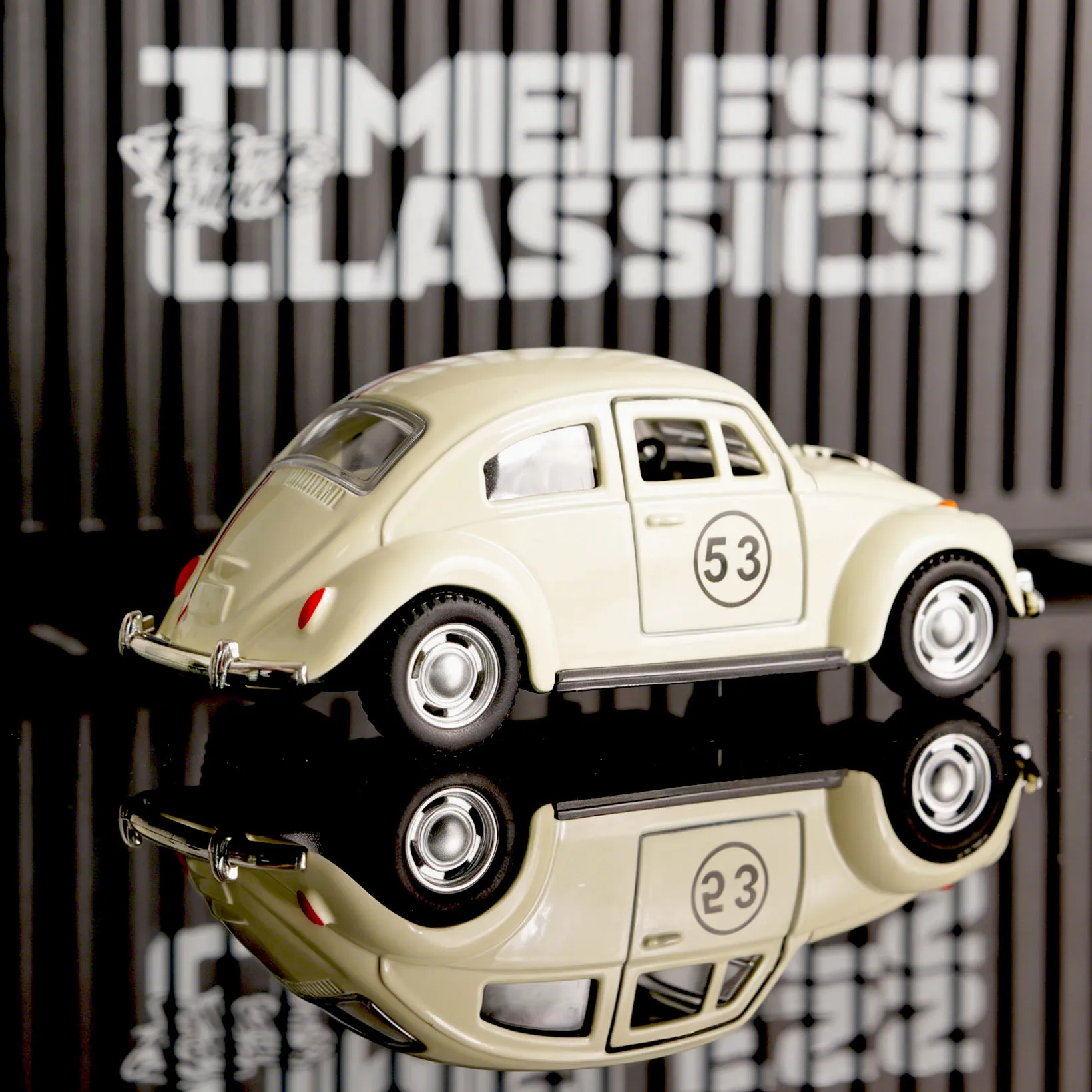 1:32 White No.53 Beetle Diecast Race Car, Retro Classic Bug Model, Pull-Back Alloy Toy with Open Doors, Kids Collectible Birthda view 3