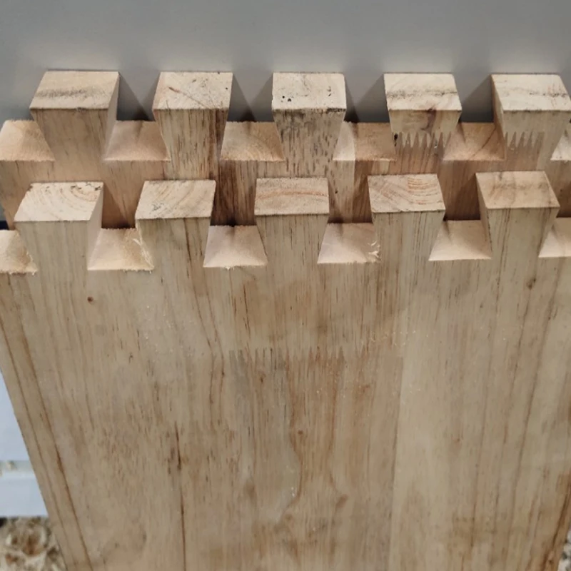 Automatic honeycomb dovetail machine