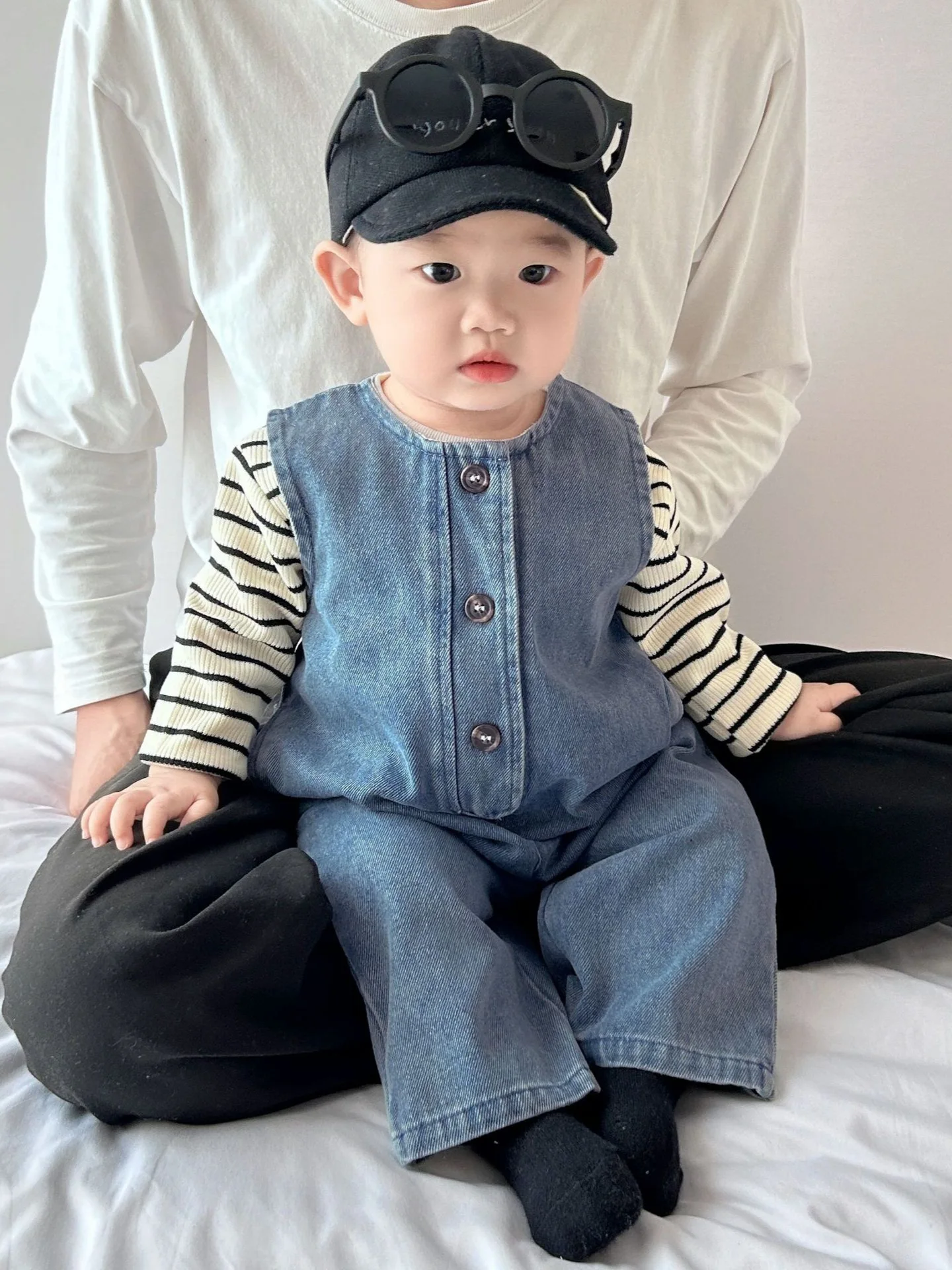 

2025 Autumn New Baby Sleeveless Denim Jumpsuit Newborn Toddler Romper Infant Boy Girl Solid Casual Overalls Cotton Baby Clothes