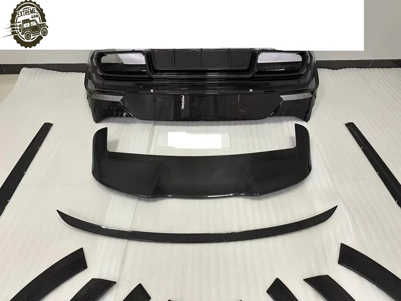 

PU Style Dry Carbon Fiber Front Lip Side Skirt Rear Diffuser Roof Spoiler Rear Bumper for Range Rover Sport L461