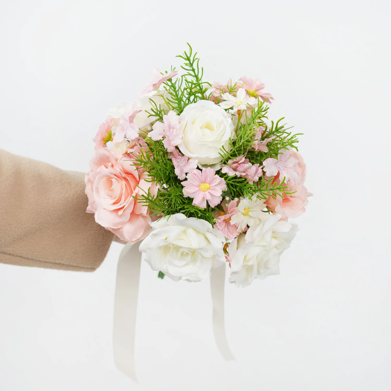 

Pink White Rose With Greenery Bridal Hand Bouquet Photography Props Wedding Banquet Floral Arrangement Artificial Flower
