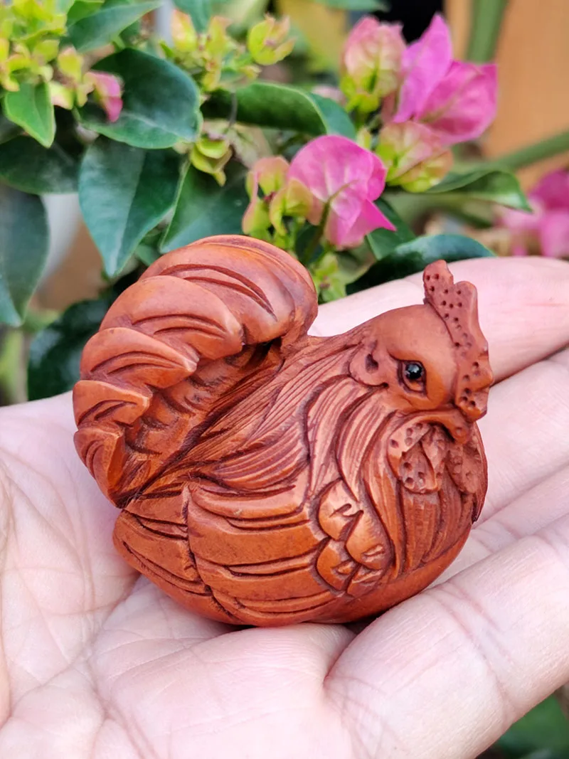 

GX849 — 20-летний 2-дюймовый самшит ручной работы Netsuke — курица