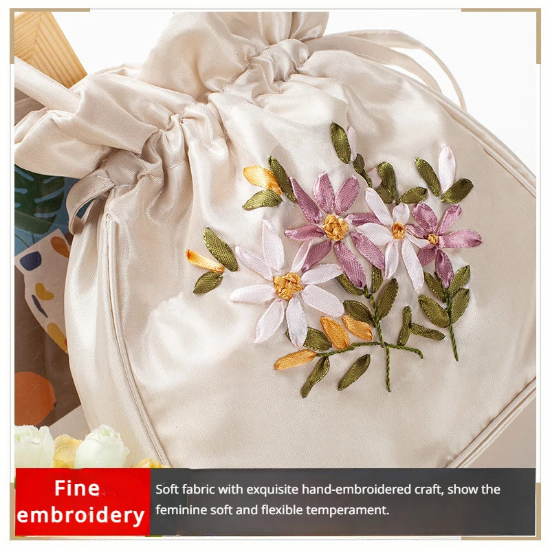 Ethnic Style Handmade Embroidery Handbag Ancient Style Floral Embroidered Drawstring Closure Tote Small Bag 2024 Bags for Women