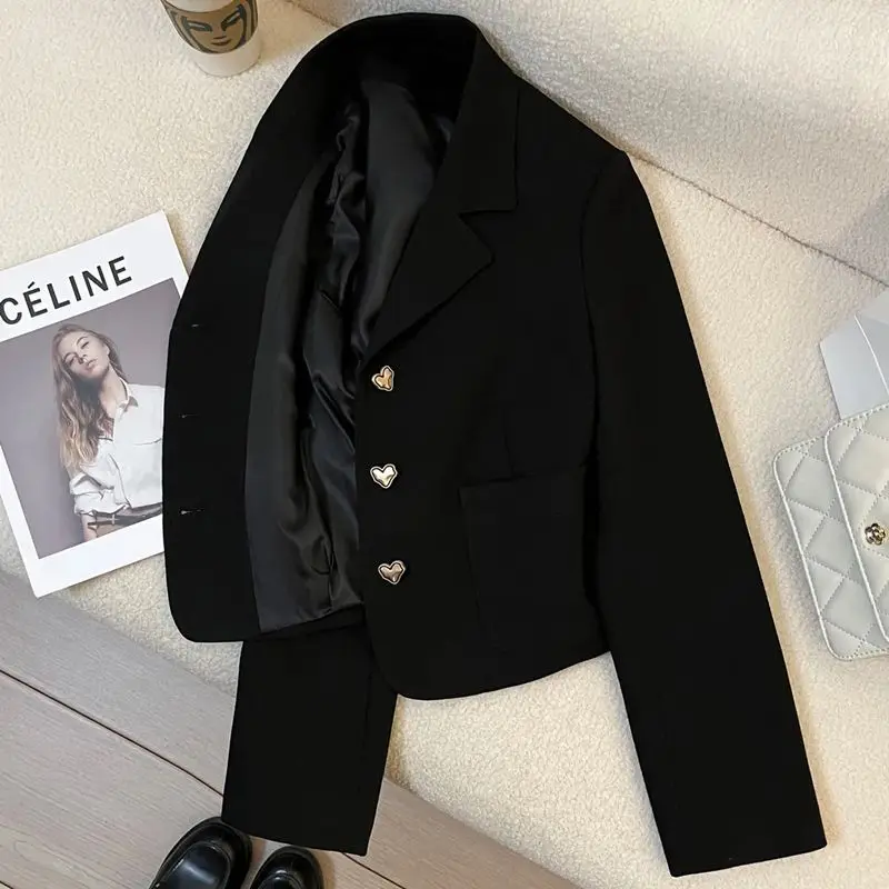 Black small blazer women's spring and autumn new small love buckle high-end design short small fragrant suit