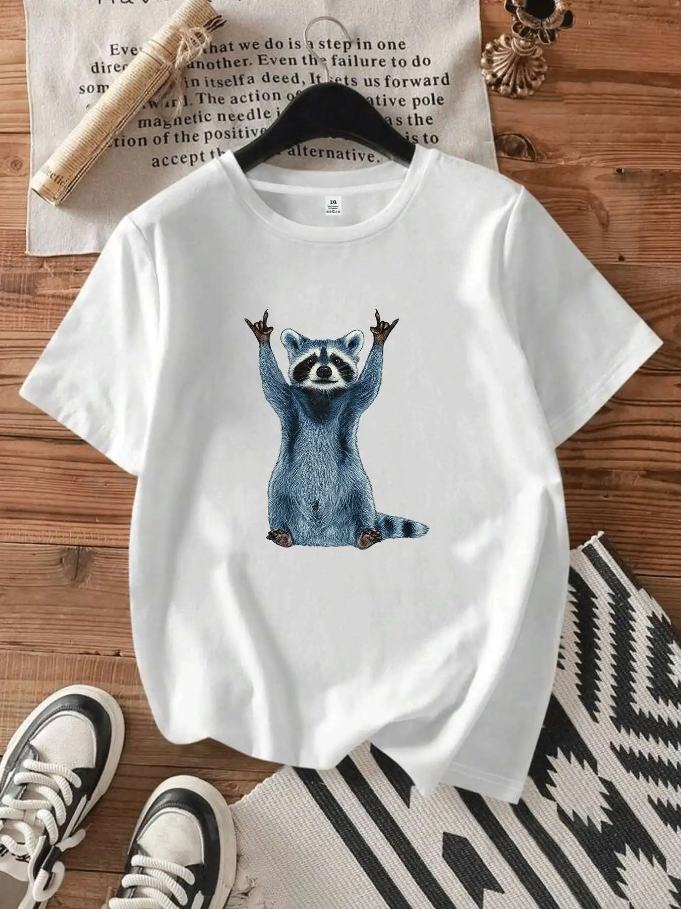 

【102159】Женская футболка больших размеров с круглым вырезом и короткими рукавами, эластичными рукавами и модными принтами