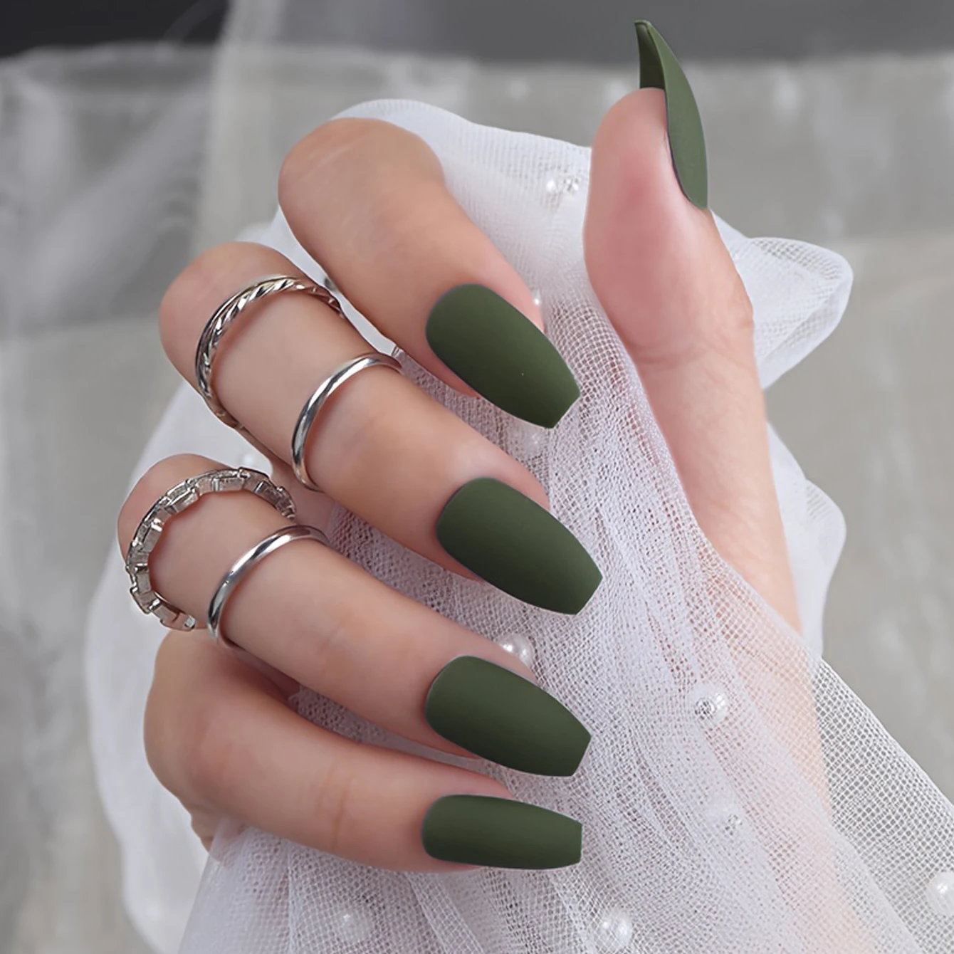 24 قطعة من ملصقات أظافر الباليه الراقصة المزيفة باللون الأخضر غير اللامع المسطح للأظافر المزيفة للارتداء اليومي #1
