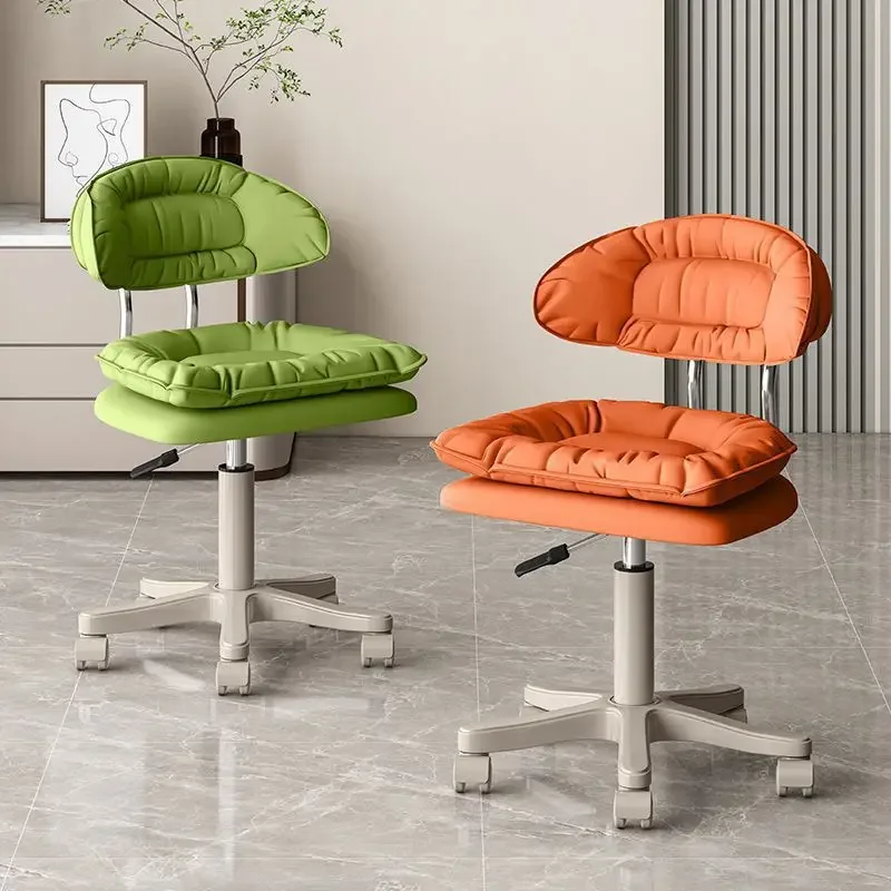 

Treatment Backrest Professional Barber Chair Lounge Master Salon Chair Stool with Wheels Barbershop 의자 Silla Salon Furniture AA